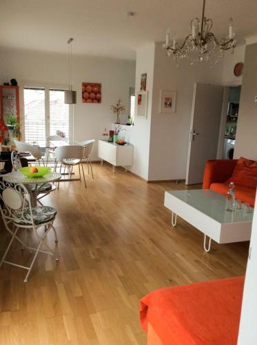 Central Rooftop Apartment - Vienna View Volksoper