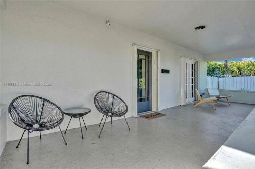 Villa Beach House W/ Heated Pool