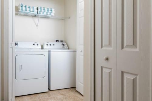 Disney Large Family-friendly Townhouse W/pool - 06