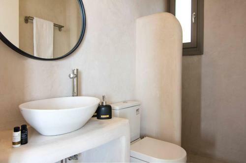 Dreamy Cycladic Luxury Summer House 2
