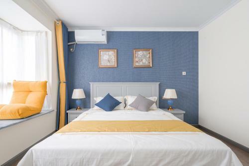 Locals Apartment Inn 01