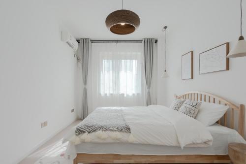 Locals Apartment House 50
