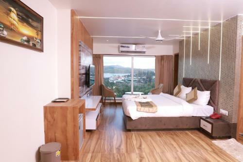 Olive Hotel & Suites