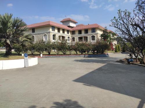 1bhk AC Service Apartment 103
