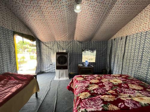 Camp Magestic By Pt