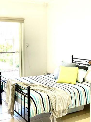 Sunset Ocean Views Esplanade, 5 Br, Sleeps 10