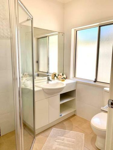 Sunset Ocean Views Esplanade, 5 Br, Sleeps 10
