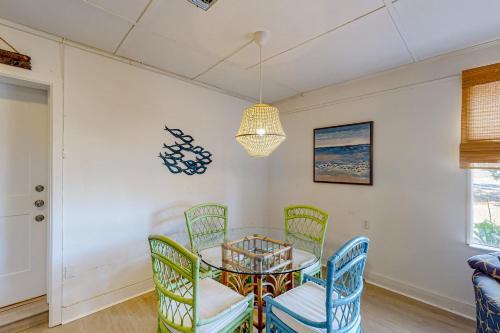 Bungalow By The Sea - A Unit