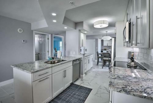 Apartamento Oceanfront Seawinds Condo - Steps To Beach!