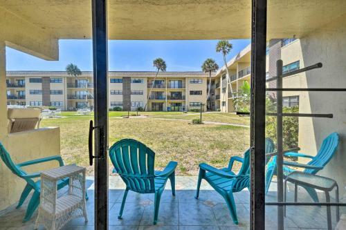 Apartamento Coastal Condo With Patio Steps To The Beach!