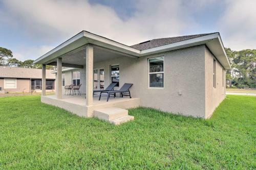 Sleek Rotonda West Home With Spacious Backyard