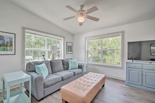 Spring Hill Home On Stilts With Canal Access!