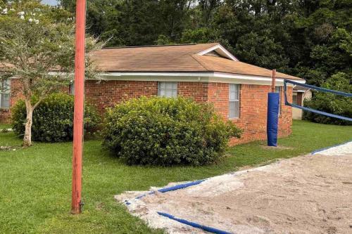 Family Fun House Off I-10