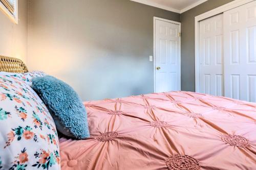 Charming Pensacola Cottage - 4 Mi To Downtown