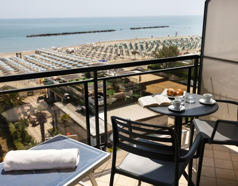 Hotel Constellation