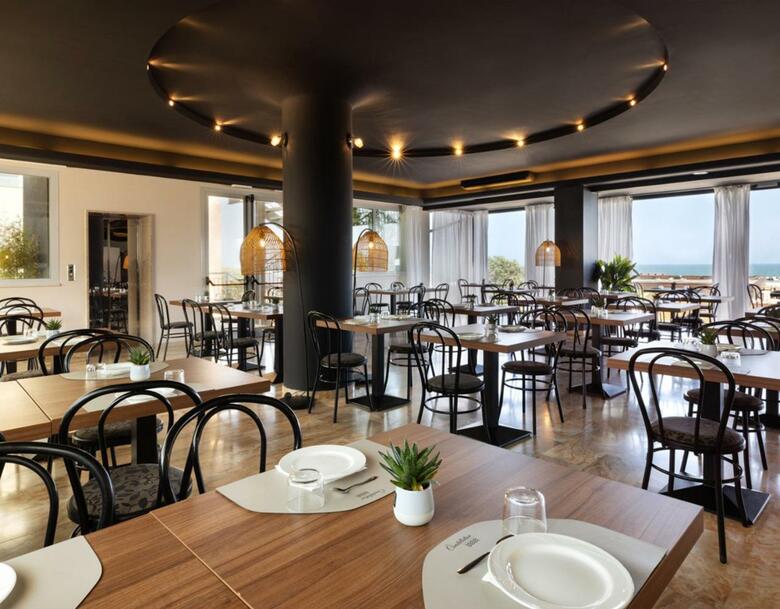 Hotel Constellation