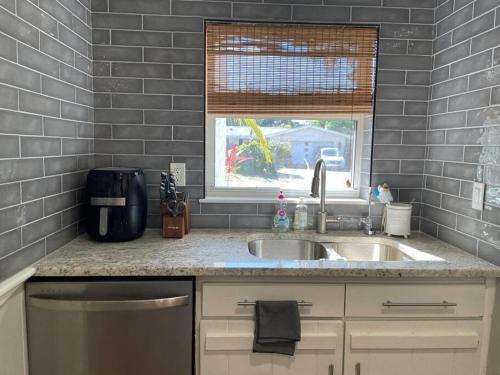 Cozy Zen Style, Beautiful, Newly Remodel 3-bedroom