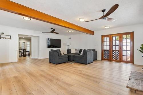 Cozy Zen Style, Beautiful, Newly Remodel 3-bedroom