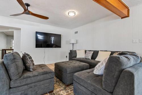 Cozy Zen Style, Beautiful, Newly Remodel 3-bedroom