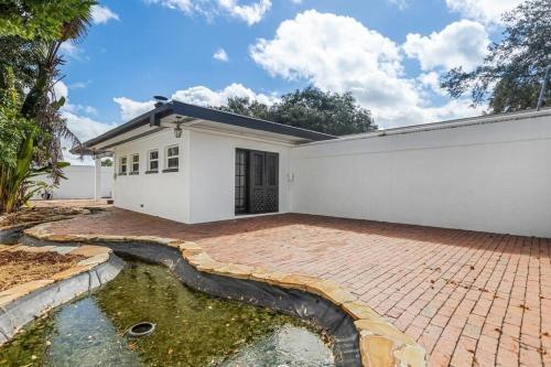 Cozy Zen Style, Beautiful, Newly Remodel 3-bedroom
