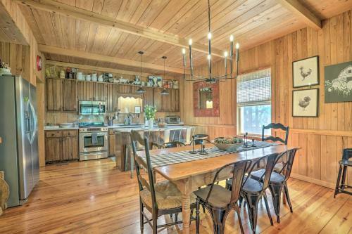 Peaceful Cairo Farmhouse With Barn And Fire Pit
