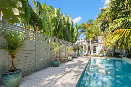 Hyde Park Hideaway