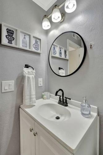 Apartamento Bayview Balcony Condo W/ Pool And Pullout! #478