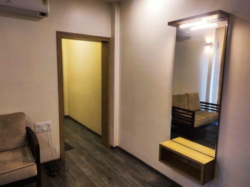 Hotel Manasi Royal