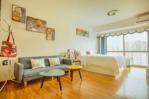 Locals Apartment House 34