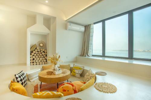Locals Apartment House 28