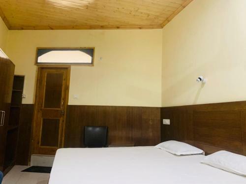 Hostal The Mall House