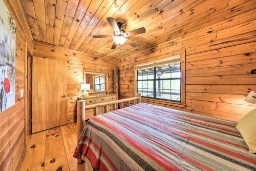 Blue Ridge Cabin With Mountain Views And Fire Pit
