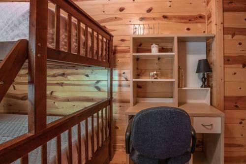 Saltys Cabin In The Clough