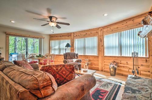 Peaceful Hiawassee Cabin With Wraparound Deck!