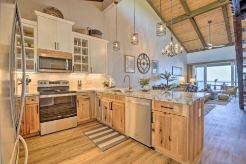 Apartamento Airy Oceanfront Kailua-kona Gem With Pool And A And C