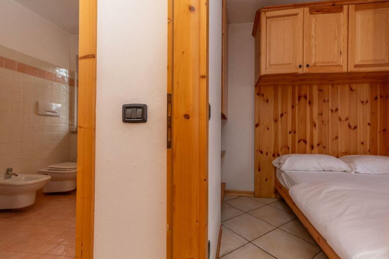 Apartamento Casa Brostolade