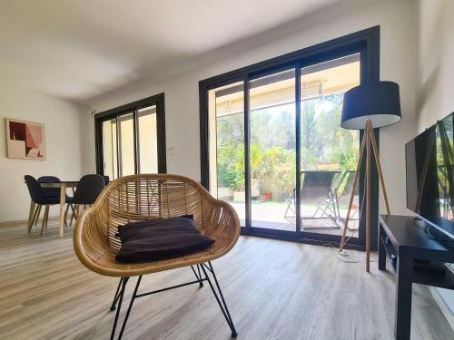 Apartamento Jardin Priv� Ds Le Centre De Cassis - Parking - Plage � 500m