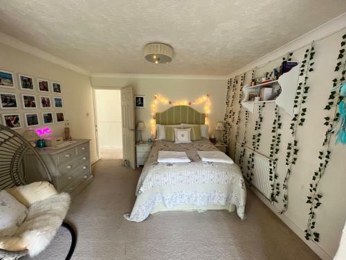 Mediterranean Style Single Storey 4 Bedroom Home