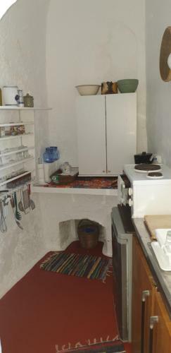Cactus Cave House On The Caldera