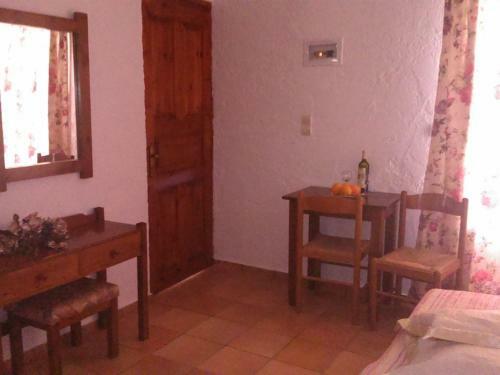 Hotel Fotula Studios