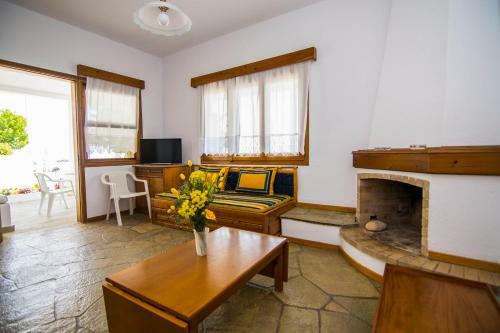 Efi's Villa On The Beach
