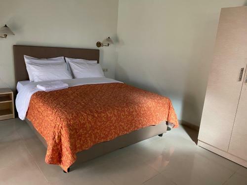 Joan Homes Korakas