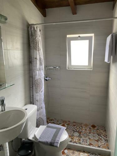 Joan Homes Korakas