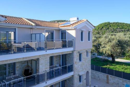 Moments Apartment C2 Walking Distance From The Beach!