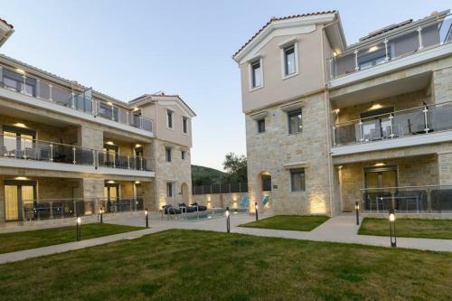 Moments Apartment C2 Walking Distance From The Beach!