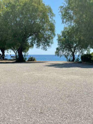 Gennadi Beach Apartments