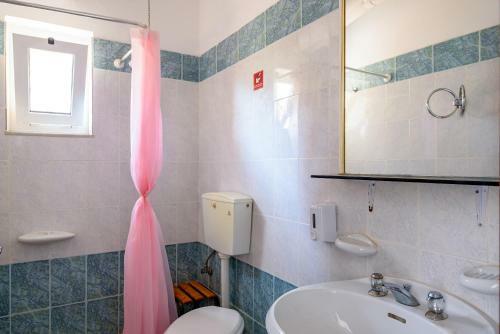 Hostal Angela Apartments New Listing