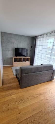 Apartamento T0 - Edif�cio Uno Al Mar
