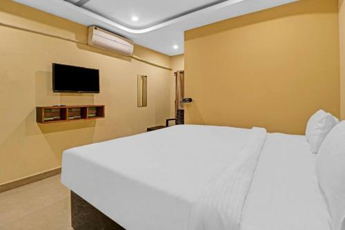 Oyo 89097 Hotel The Royal Inn