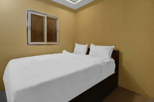 Oyo 89097 Hotel The Royal Inn